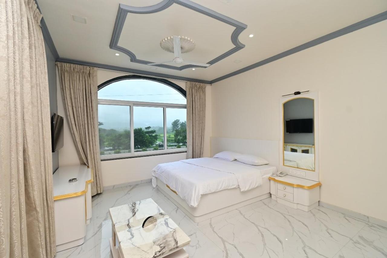 Vedika Garden Hotell Āmbavna Exteriör bild
